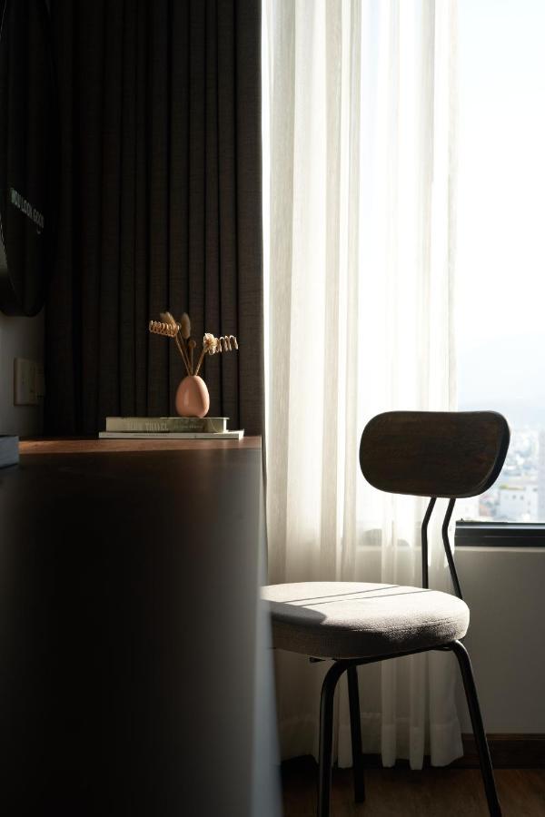 เอม อัว บูทิก โฮเต็ล Hotel ญาจาง ภายนอก รูปภาพ